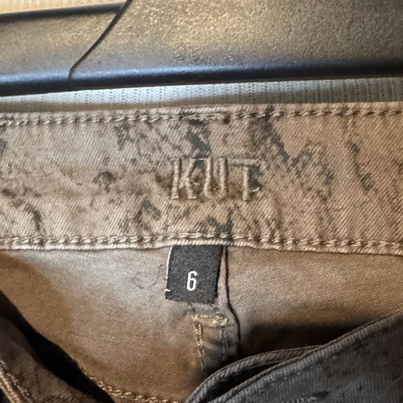 Kut from the Kloth Brown Snake Print Cropped Jeans - Picture 2 of 6